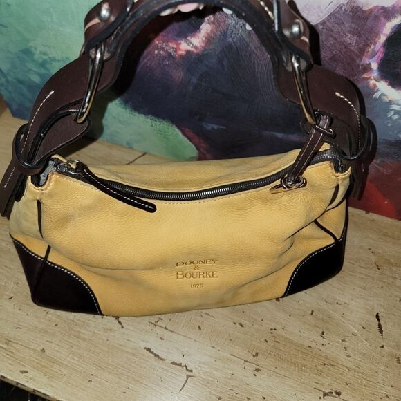 Dooney & Bourke 1975 Soft Leather Hobo Style Handbag Purse - Picture 12 of 17